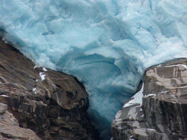 024 2013-08-01 066 Briksdalsbreen