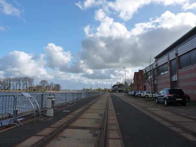 009 2014-04-14 018 Elsfleth ställplats