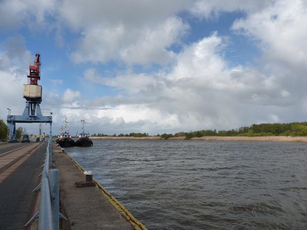 013 2014-04-14 019 Elsfleth ställplats