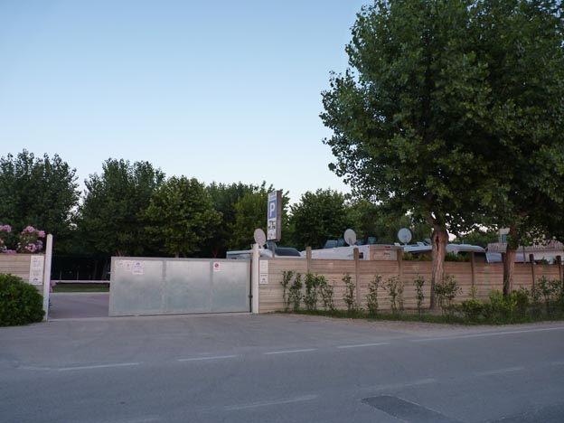 013 2014-07-06 028 Dante Alighieri Ställplats