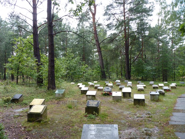 021 2014-06-30 046 Gedenkstätte Bergen-Belsen