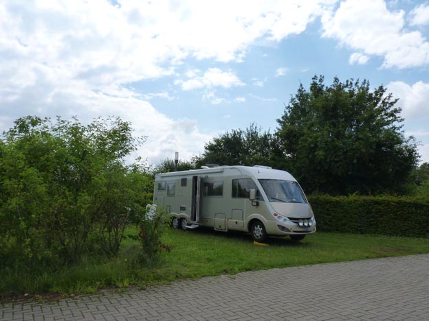 002 2014-07-14 002 Ställplats i Jülich, Brückenhof Park