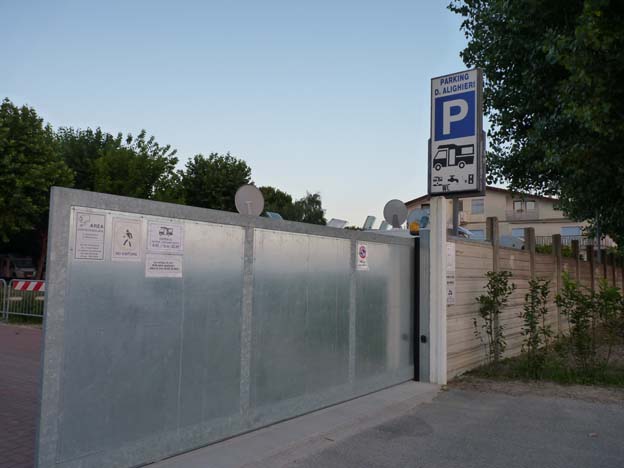 2014-07-06 031 Dante Alighieri Ställplats