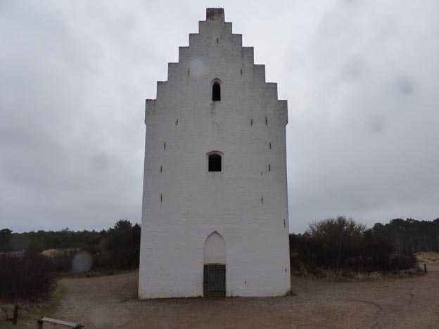 002 2015-03-31 003 Den Tilsandede Kirke