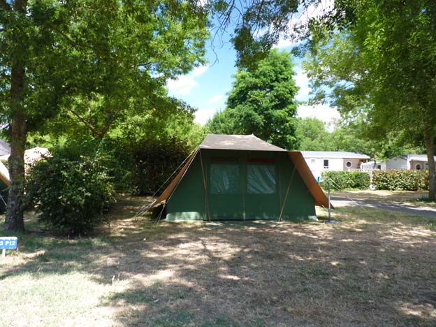 031 2015-07-21 016 Camping I'le de Offard Saumur Loire