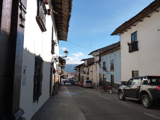 Gatan utanför hotellet.