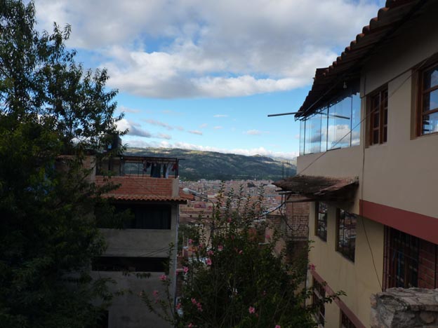 Det var jobbigt att gå uppför, men det var det värt. Utsikten blev bara bättre och bättre.