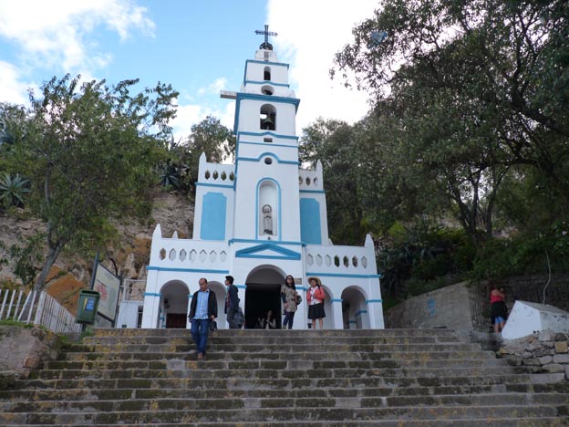 En kyrka eller ett kapell, tror jag.