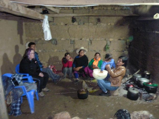 Familjen är samlad. En del av den i alla fall.